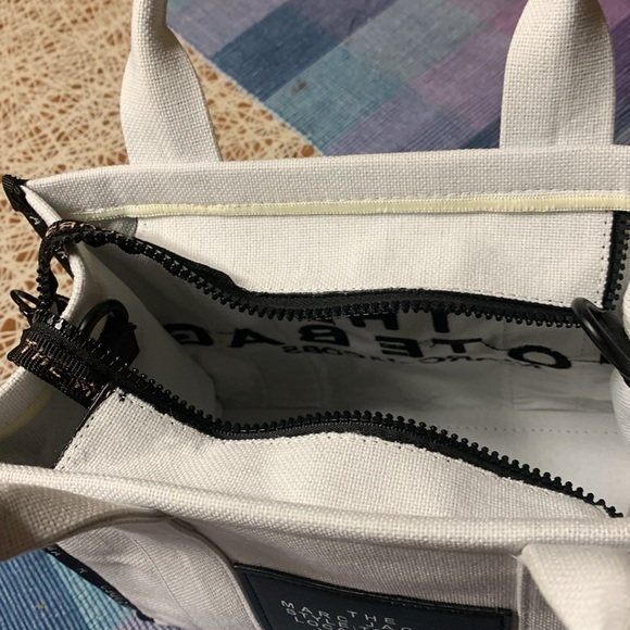 The tote bag / Canvas/ White-Black Trim - Picture 6 of 7